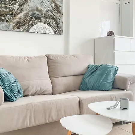 Apartament Steps From The By Rems *